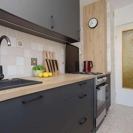Lejlighed Modern Cozy In With Parking & Workspace By Renters