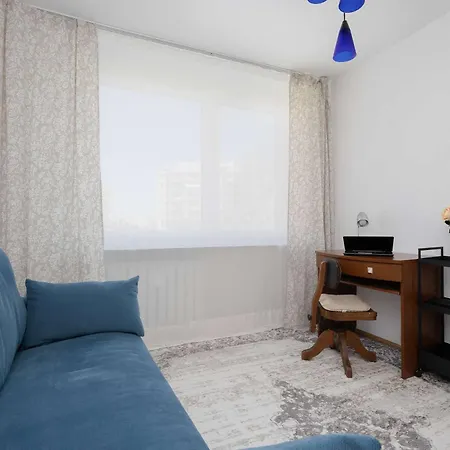 Modern Cozy In With Parking & Workspace By Renters