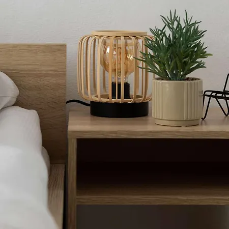 Modern Cozy In With Parking & Workspace By Renters Lejlighed